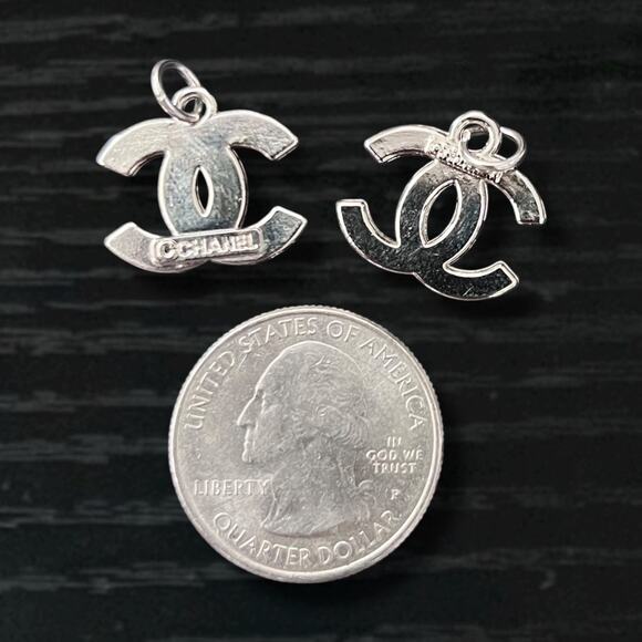 Lot of 2 Chanel Silver Tone Zipper Pull Button Charms 18mm - Picture 2 of 2